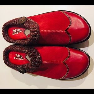 Red mule shoes spring step